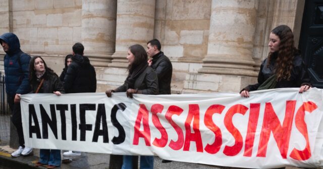 Asistentul parlamentar și celula Antifa „interzisă