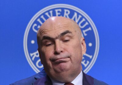 Bolojan: de la sărăcie la slujirea elitelor — coincidență?