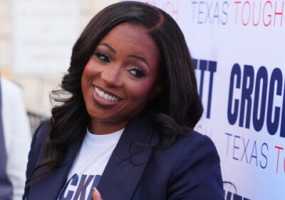 Campania Crockett: jurnaliști escortați și Poliția chemată