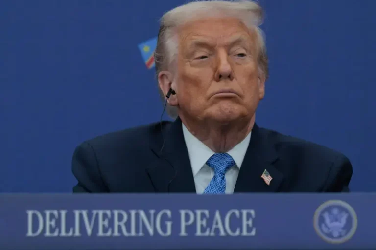 Curtea Supremă SUA blochează tarifele Trump: cine câștigă de fapt?