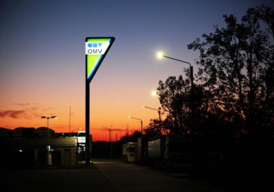 Motorina la 8,5 lei: cine profită de criza energetică regională?