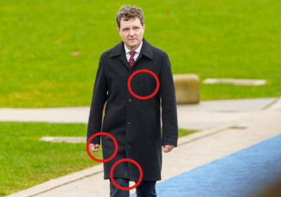 Paltonul plin de pete: sabotaj din interior sau mesaj codificat?