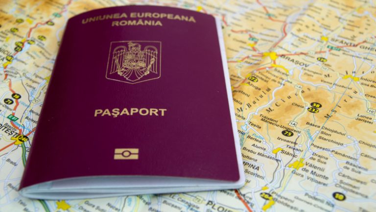 Senatul schimbă legea numelui după divorț: cine beneficiază?