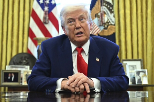Trump pregătește interzicerea social media pentru minori: cine beneficiază?