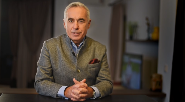 Georgescu cheamă la plantare de arbori: ce ascunde gestul simplu