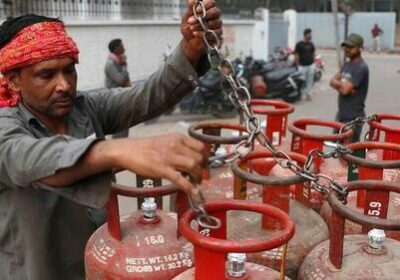 India în criză: cine profită de pe urma blocării Strâmtorii Hormuz?