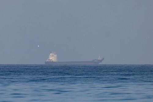 Iranul deschide Strâmtoarea Hormuz: negociere sau manevră?