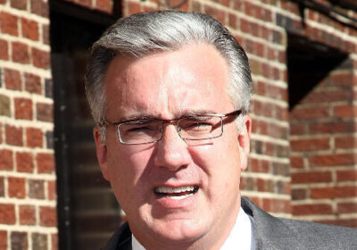 Keith Olbermann atacă legenda Lou Holtz: cine beneficiază?