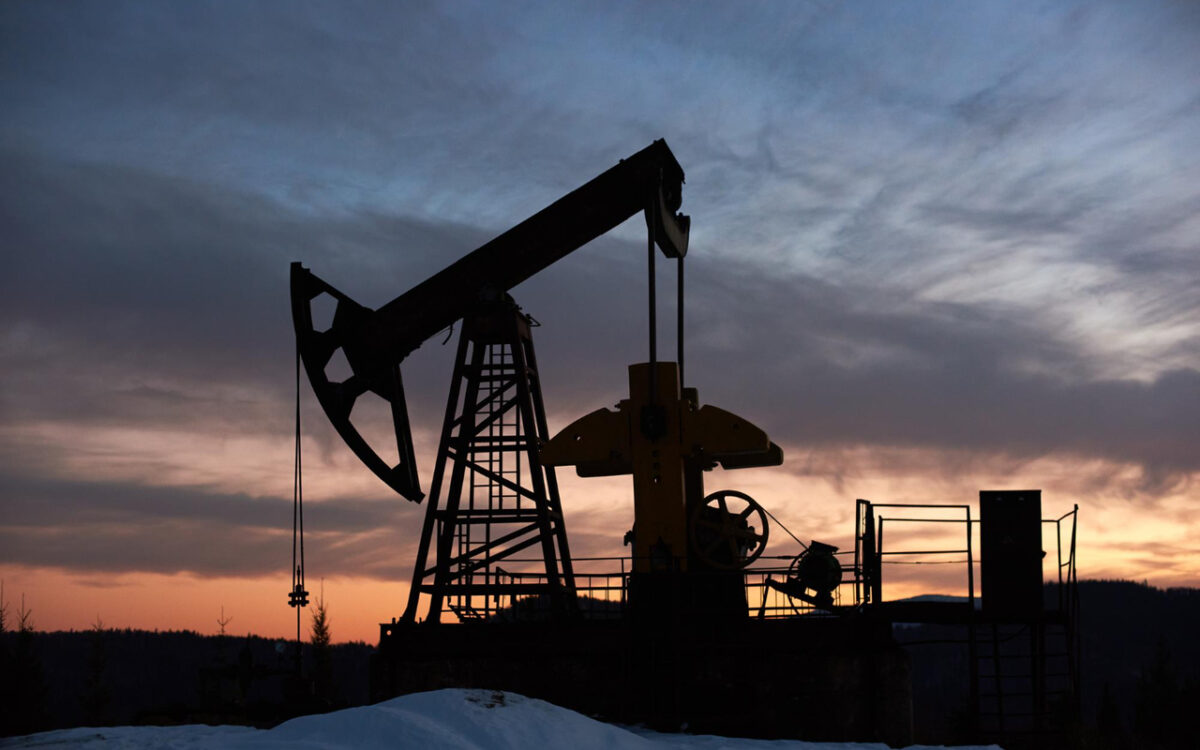 Petrolul la 120$/baril: cine beneficiază de blocajul din Ormuz?