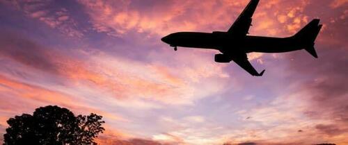 Prețul combustibilului aviatic explodează: cine beneficiază?