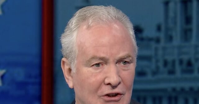 Senator democrat blochează finanțarea războiului lui Trump în Iran