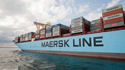 Zece nave Maersk blocate în Golf: ce nu spun oficialii