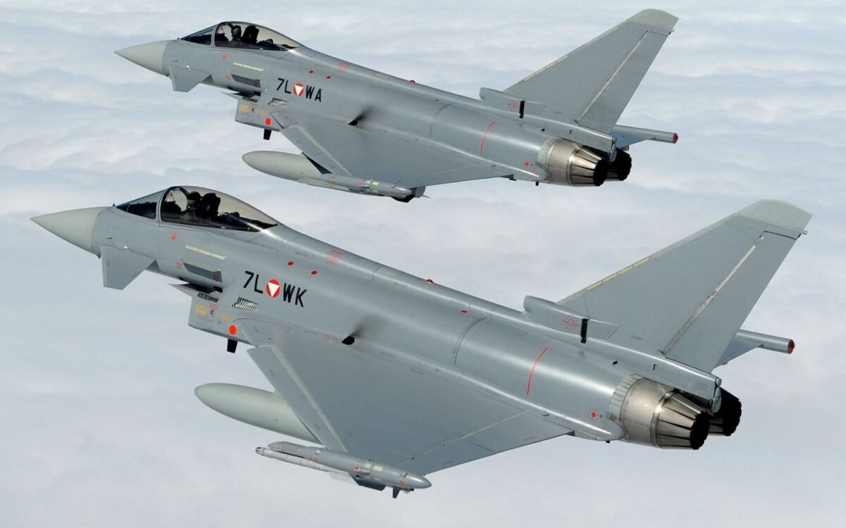 Austria renunță la neutralitate: 36 de avioane de luptă până în 2040