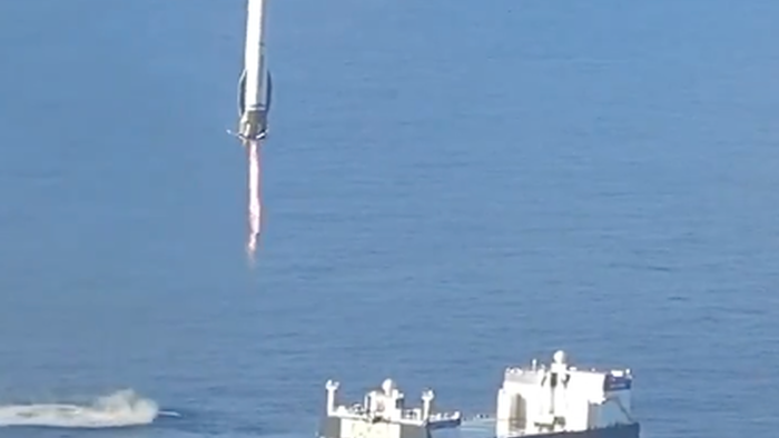 Blue Origin reușește aterizarea, dar satelitul ratează orbita