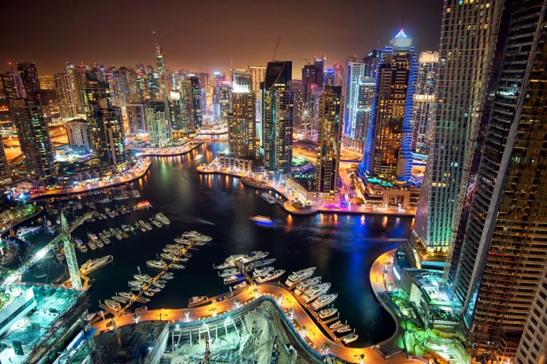 Exodul discret al elitei britanice: ce ascunde migrația Dubai-Milano