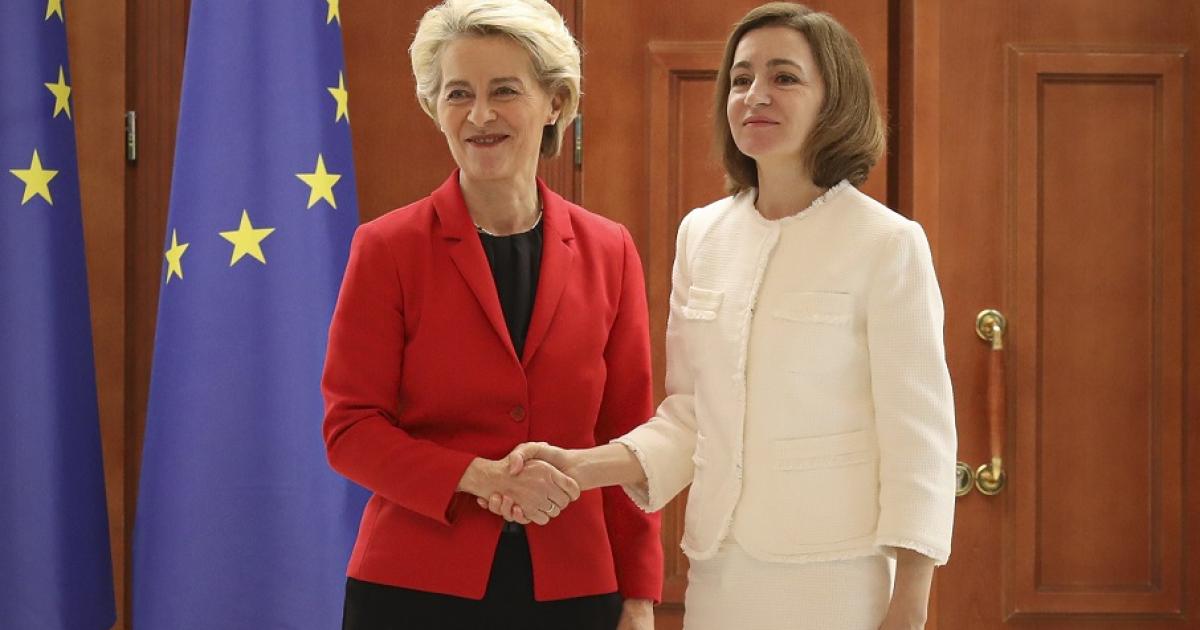 Fostul șef al spionajului francez: UE intervine direct în alegeri