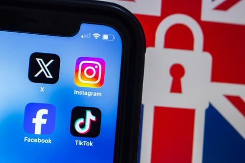 Marea Britanie: restricții sociale media „mai stricte decât Australia”