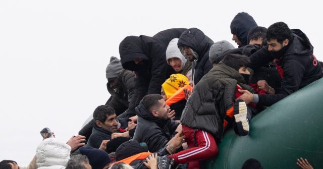 Noua lege britanică: pilot sudanez acuzat de moartea migranților