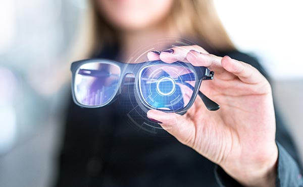 Ochelarii Ray-Ban ai Meta: cine vede tot ce faci în privat