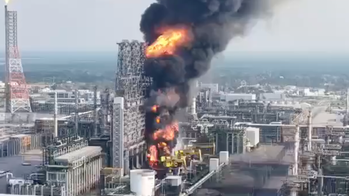 Rafinăria „suveranității energetice”