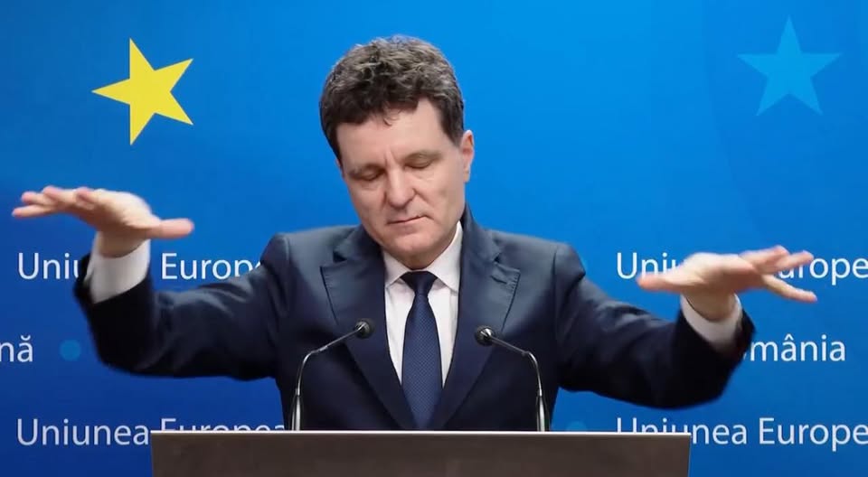 Teatrul politic românesc: cine profită de paralizia fără final