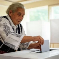 Marga: Decidenții trebuie forțați să plece. Cine profită?