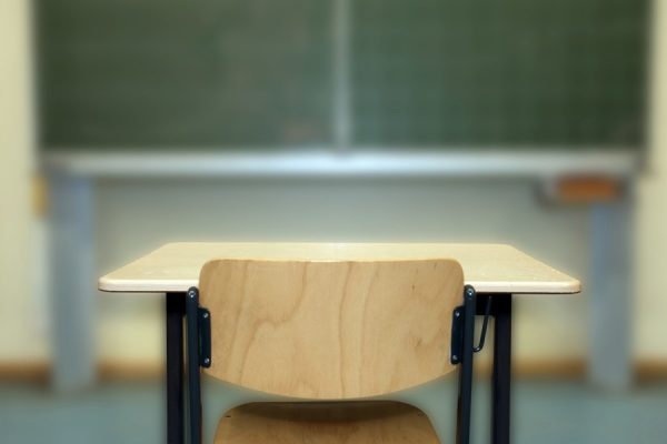 Moartea subită a elevului din Bacău: ce nu se spune despre epidemia tăcută