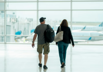 Otopeni interzice numerarul: coincidență sau test-pilot?