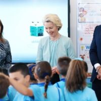 Pre-bunking: cum pregătește UE copiii să respingă gândirea critică