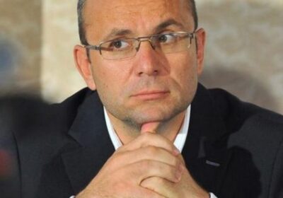 Dilema AUR: suveranism sau jocul altora în spatele scenei?