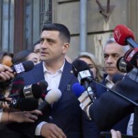 Nicușor Dan cere majoritate, Simion răspunde: fără AUR nu merge