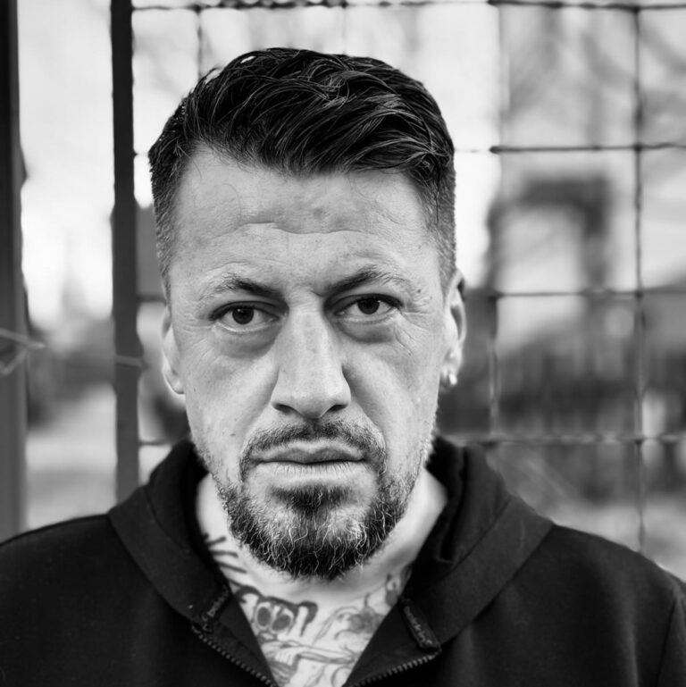 Pomohaci: cum funcționează protecția pedofililor în România