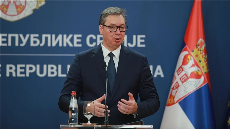 Serbia: Vučić demisionează după 19 luni de protesteStudențești
