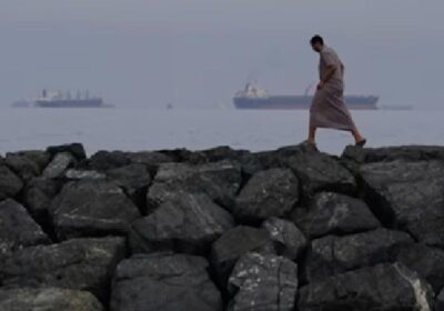 Strâmtoarea Ormuz se redeschide: cine câștigă din pacea Trump-Iran