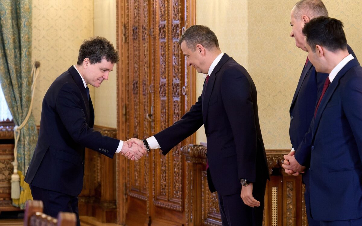 Anticipatele: soluția care convine tuturor, brusc