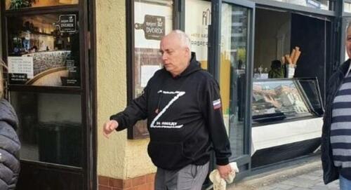 Condamnat pentru un hanorac: precedentul ceh ridică întrebări
