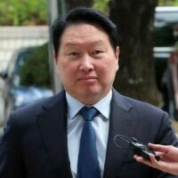 Divorțul de 645 milioane $: o dată aleasă salvează averea AI