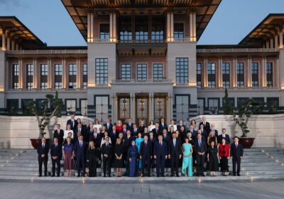 Nicușor Dan lângă Trump și Erdogan: ce spune această poziționare