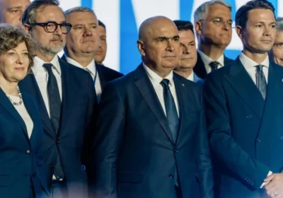 Suspendarea Congresului PNL: coincidență sau plan?