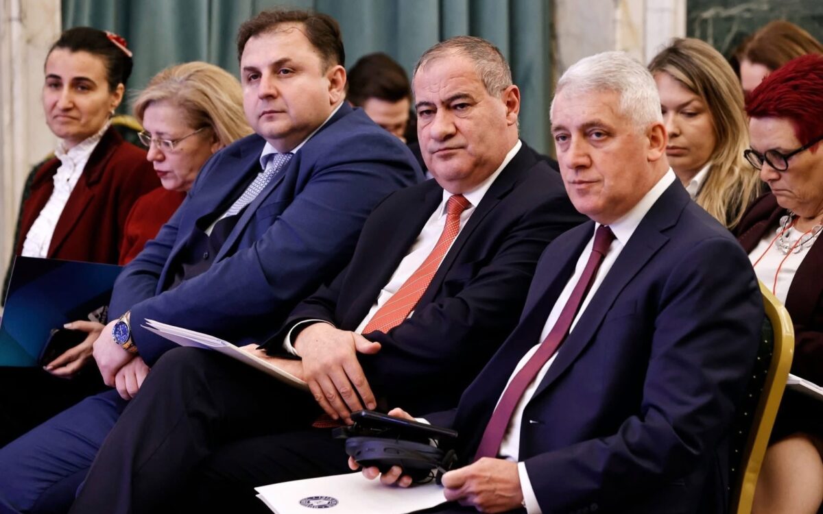 AEP vrea puteri noi asupra partidelor: cine beneficiază?