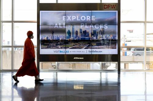 Aeroportul din Dallas cedează presiunii politice: cine a câștigat?