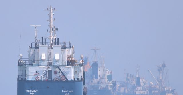 Aramco reia livrările prin Hormuz: cine dă semnalul de calm?