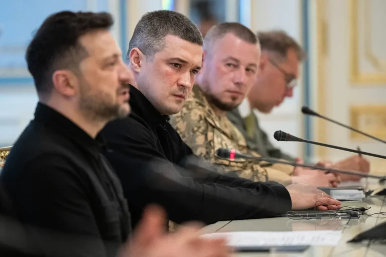 Avertisment de la Kiev: cine pierde de fapt războiul?