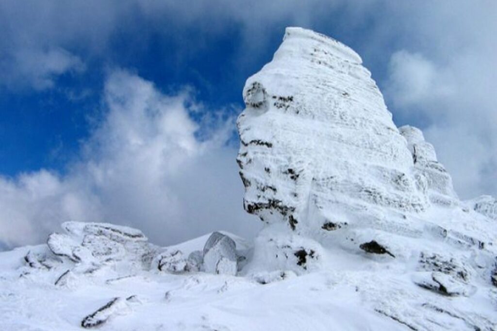 Bucegi: ce se ascunde sub Sfinx și de ce tace statul român