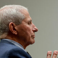 Fauci și pardonul din 2014: cronologia care nu se explică