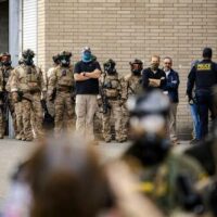 ICE: cum ajunge abolirea agenției pe agenda oficială a DNC