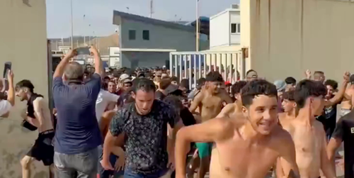 Invazia din Ceuta: cine a organizat, de fapt, valul de 50.000?