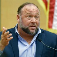 Jones și cei 50 de milioane: ce ascunde reducerea sentinței