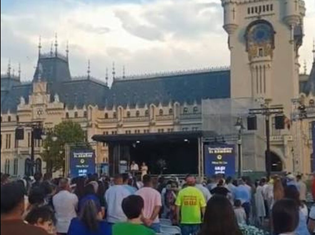 Manifestație lângă moaștele Sfintei Parascheva: cine a aprobat-o?