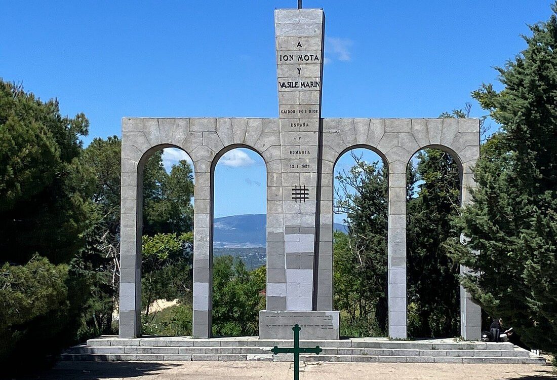 Monumentul românilor din Spania: cine vrea să-l demoleze și de ce